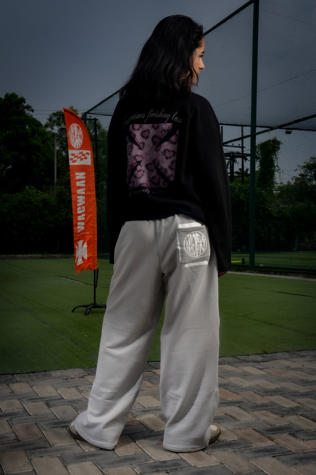 GREY WILD SWEATPANTS